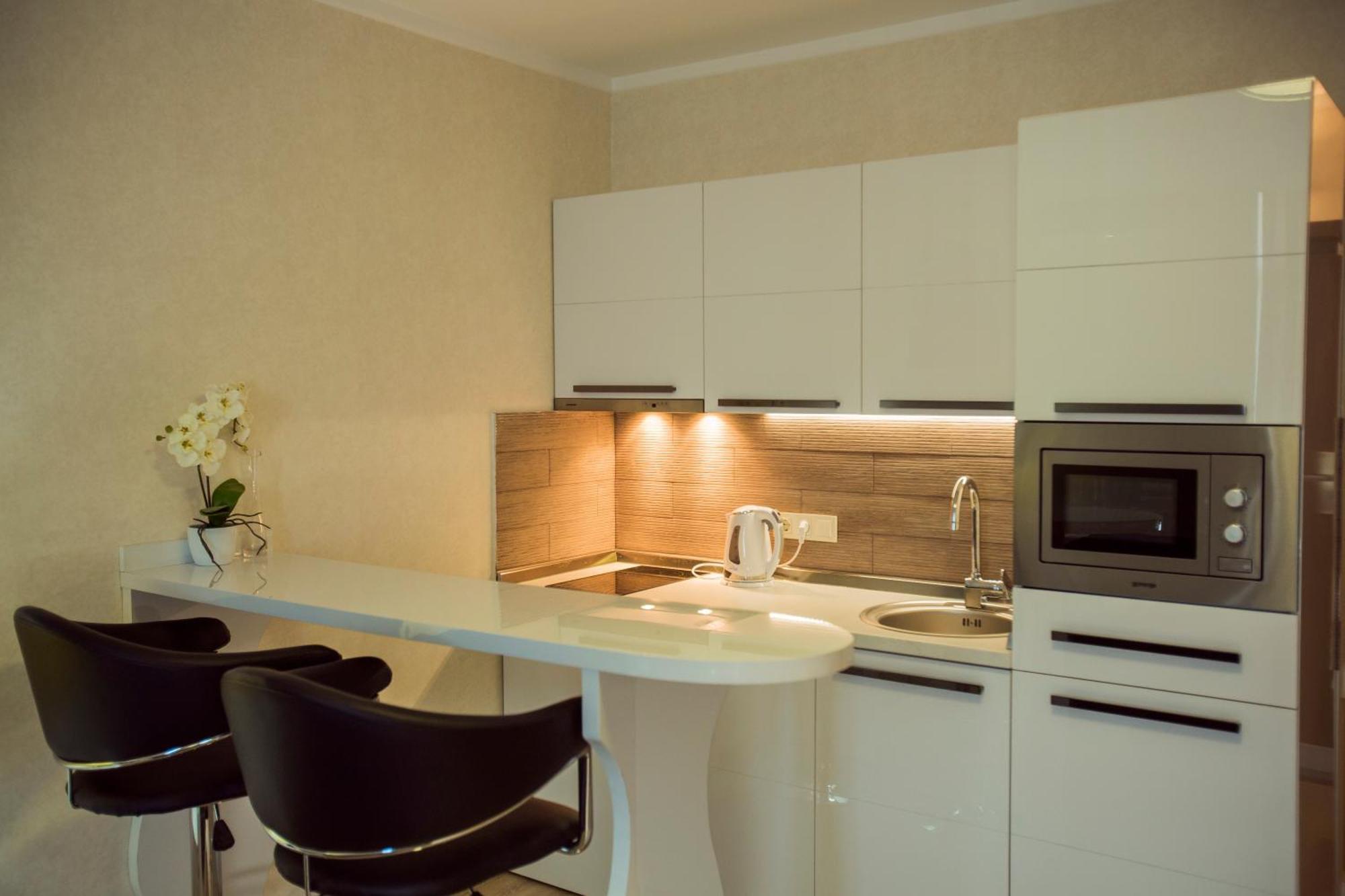 Holiday Lux Tower Batumi Luaran gambar