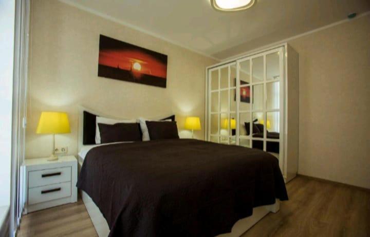 Holiday Lux Tower Batumi Luaran gambar